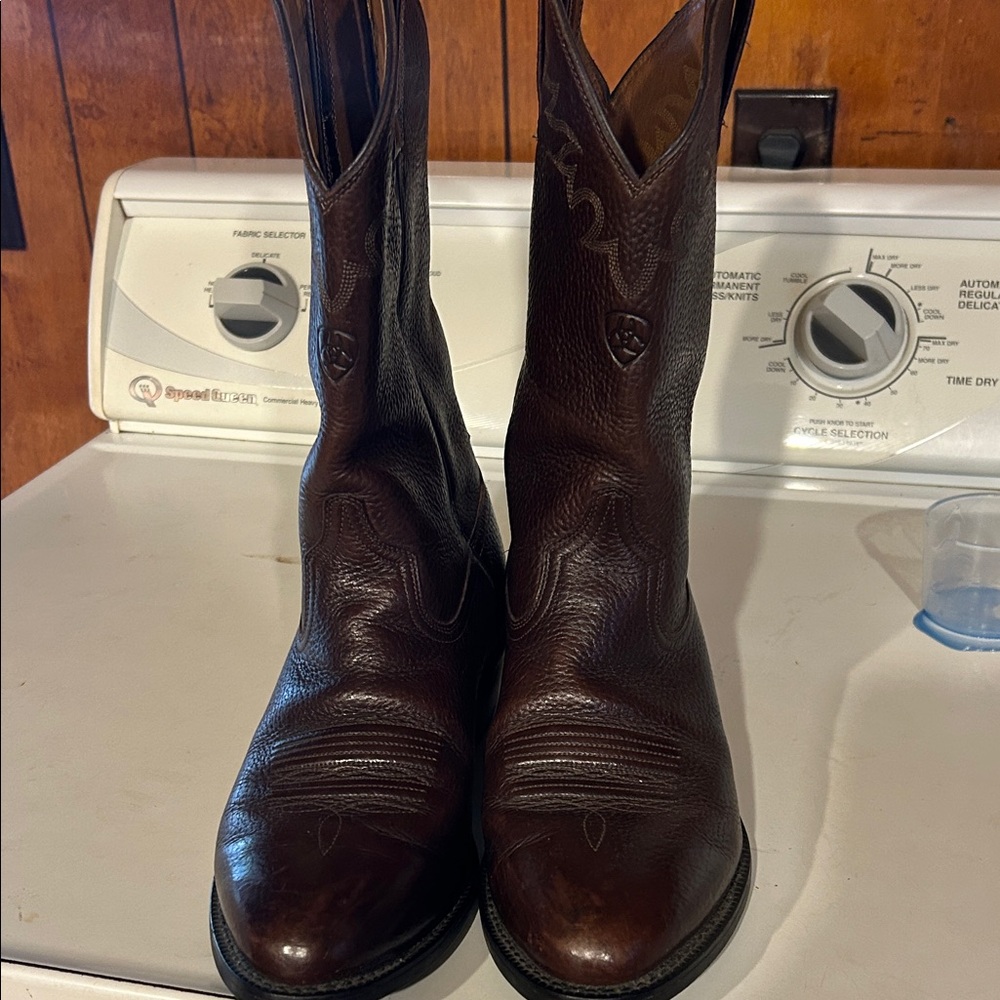 Ariat Men's Dark Brown Leather Cowboy Boots